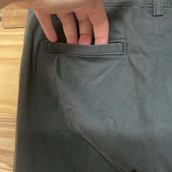 Banana Republic size 2 Gray The Logan Fit Chino Straight Legged Trousers - Picture 7 of 11